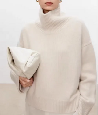 ELIANA | JUMPER WITH ROLL NECK