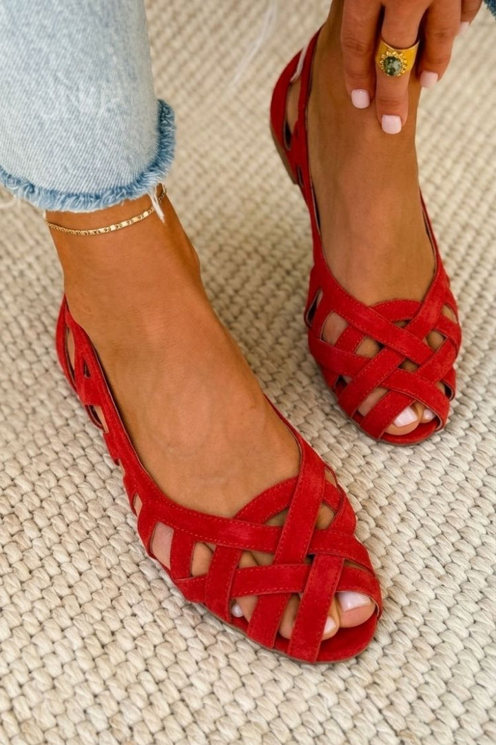Venice | Crossover Flat Sandals