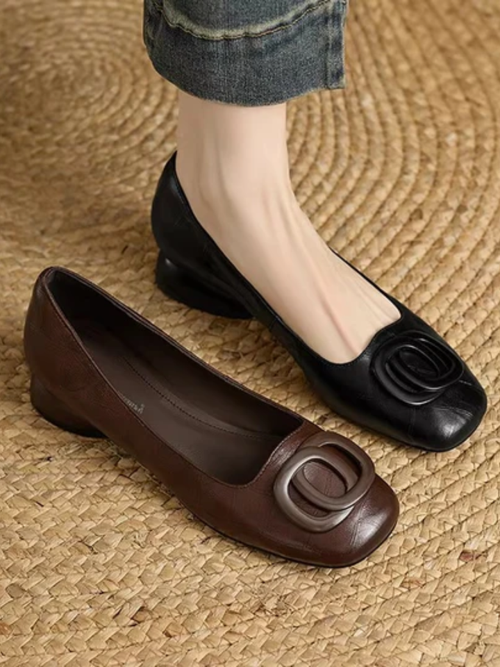 MISSY | SQUARE TOE FLATS