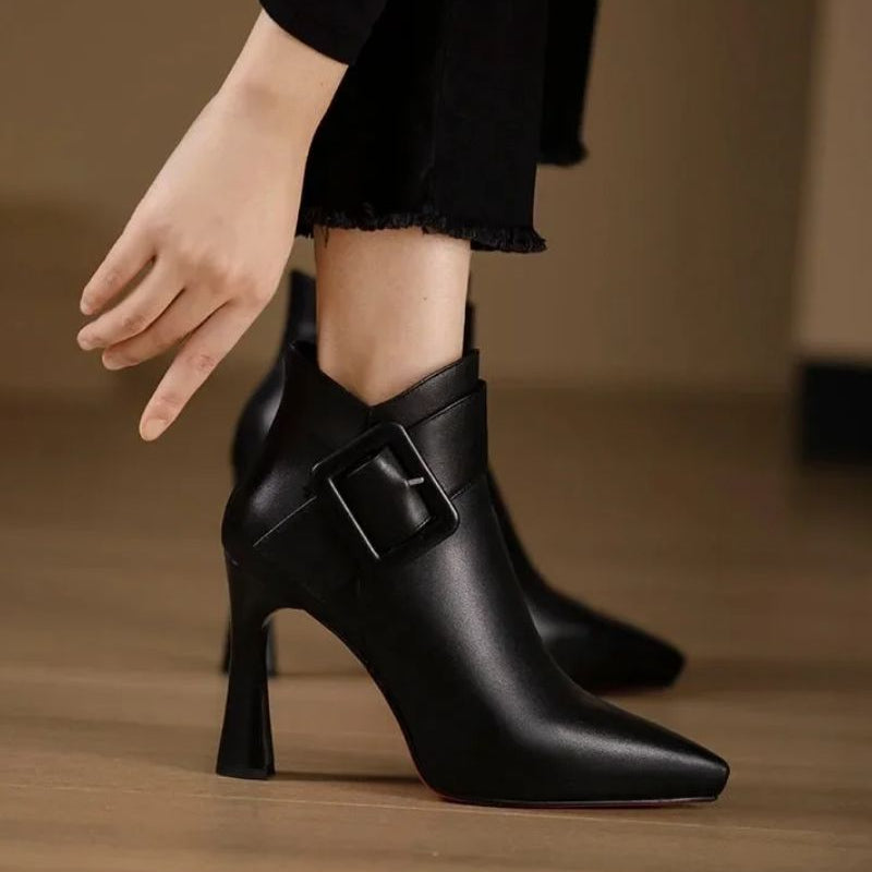 RAVENNA | SIGNATURE BUCKLE BOOTS