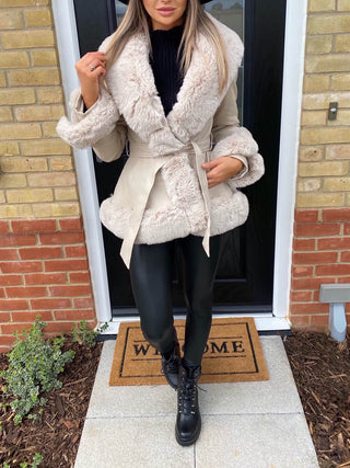 Freya | Elegant Coat