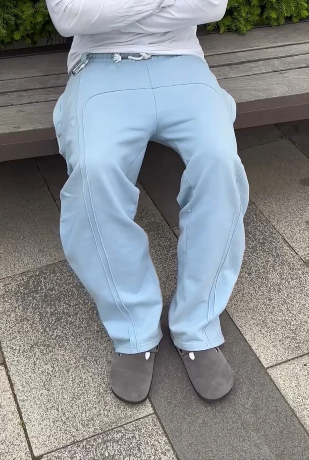 LUNI | RELAXED DRAWSTRING SWEATPANTS