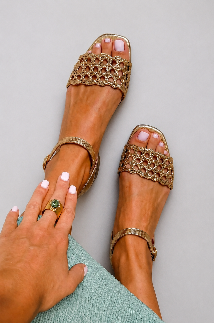 Luminosa | Metallic Flat Sandals