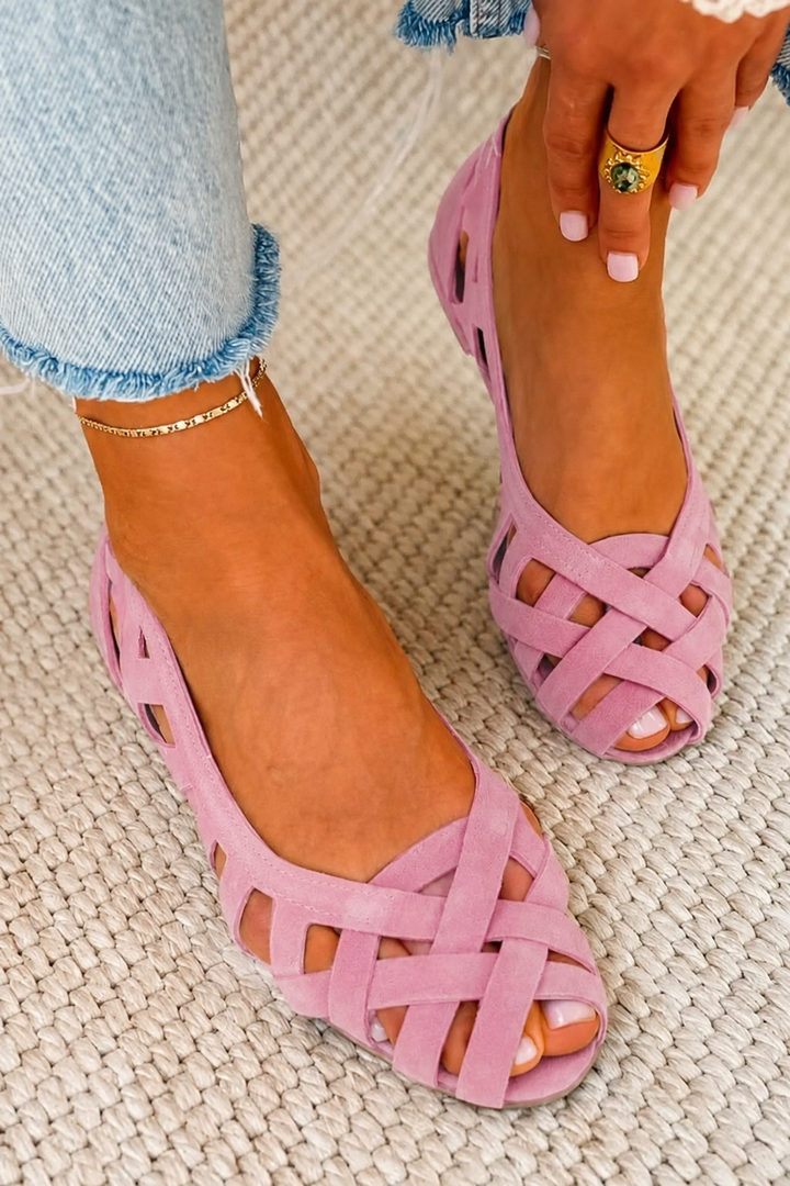 Venice | Crossover Flat Sandals