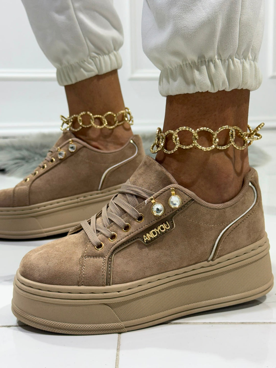 Jupiter | Beige Sneakers