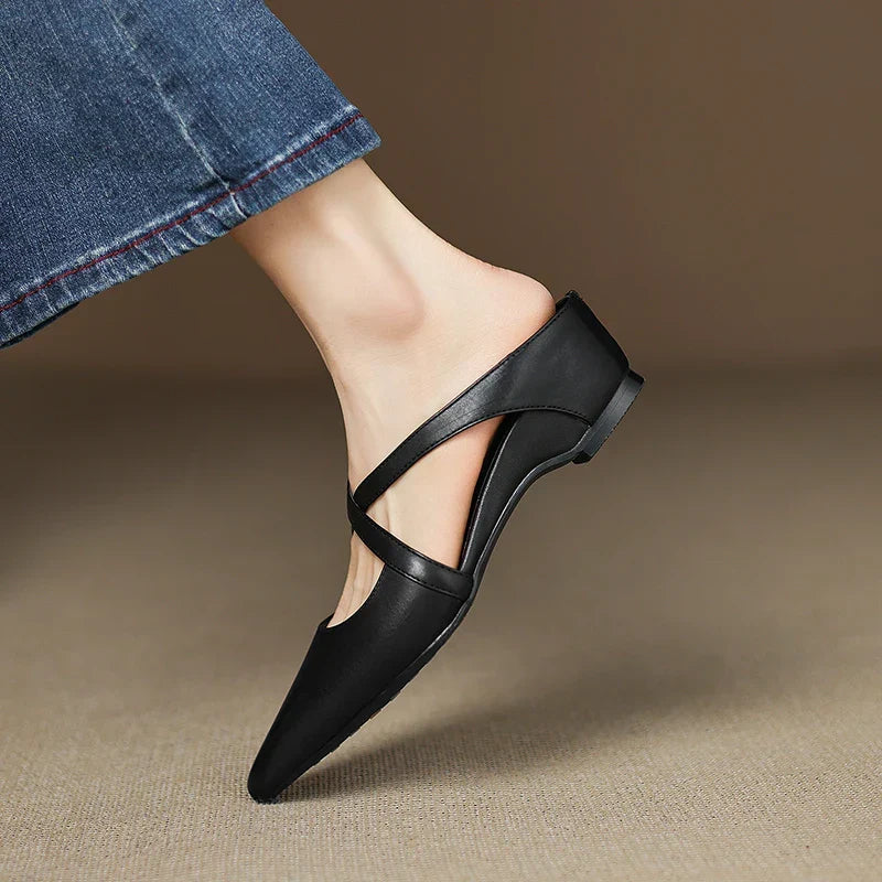 Aluna | Pointed-Toe Mules