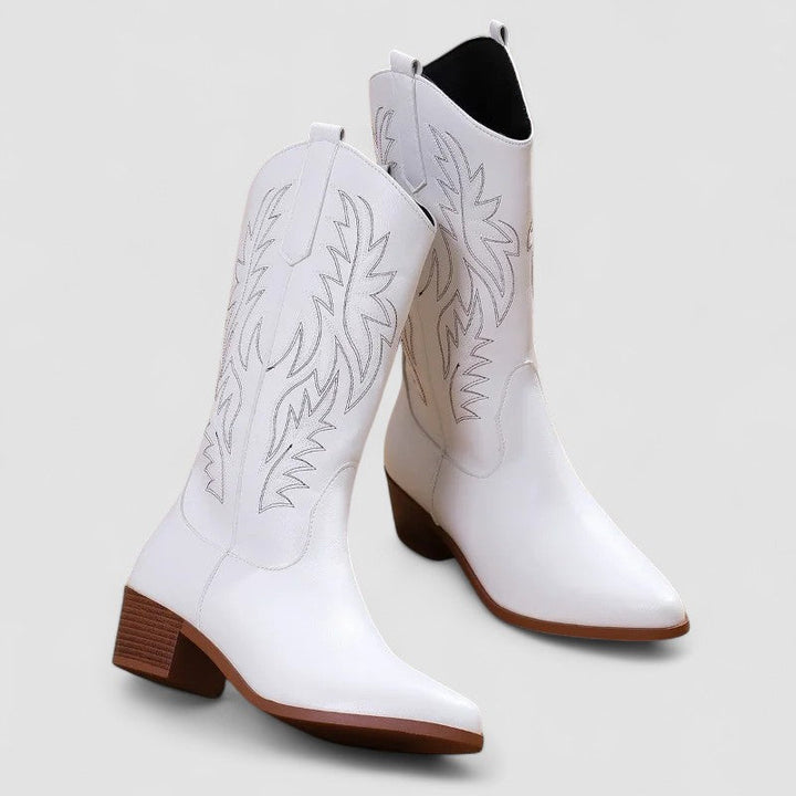 SERRA | EMBROIDERED WESTERN BOOTS