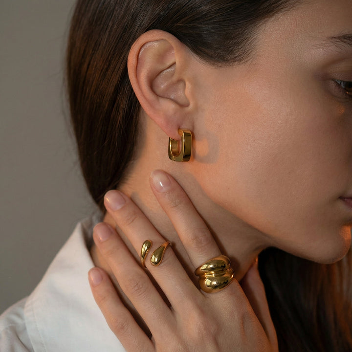 ELIRA | EARRINGS