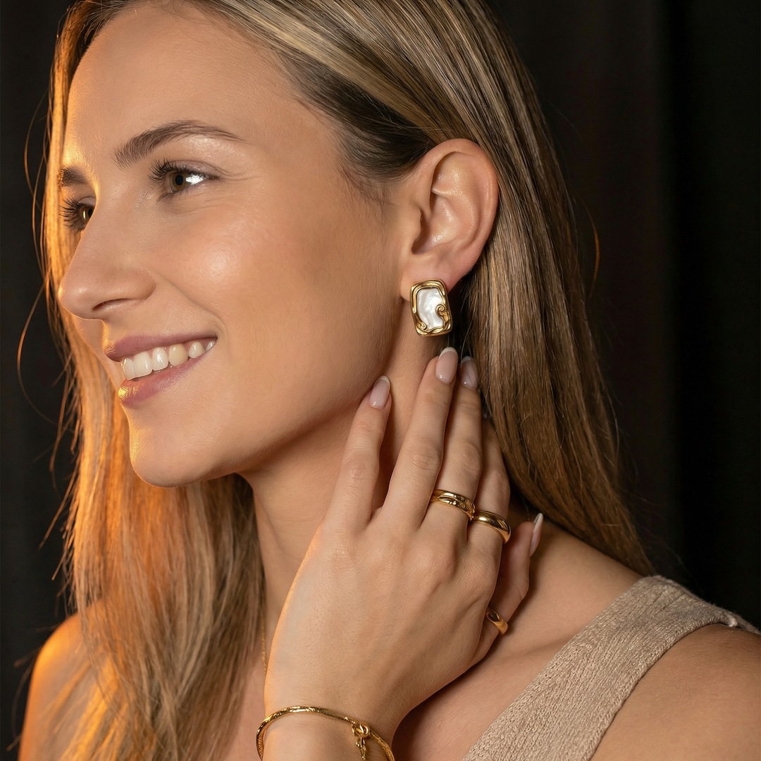 CALISSE | MINIMALIST EARRINGS
