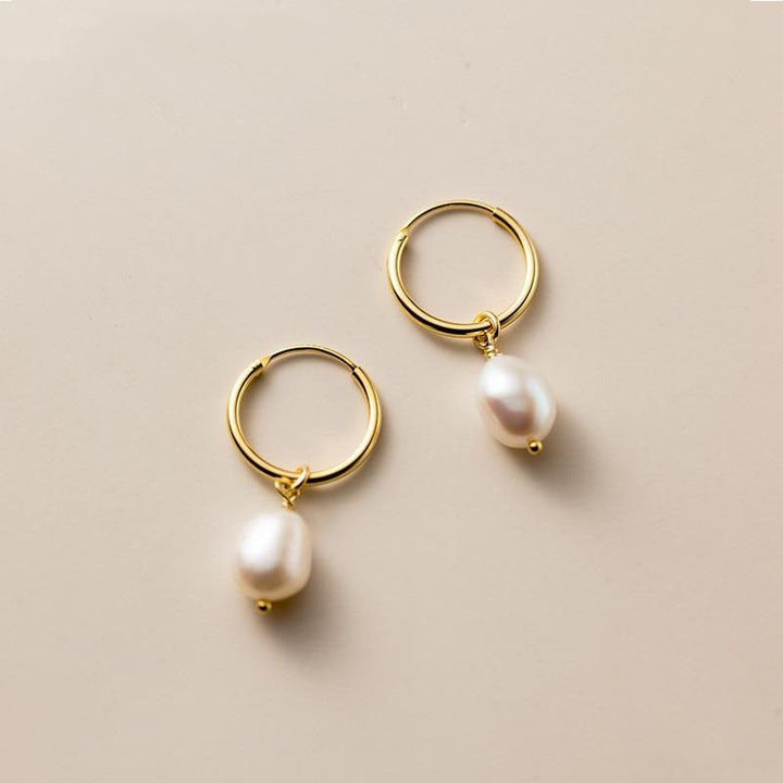 BELLIE | PEARL HOOP EARRINGS