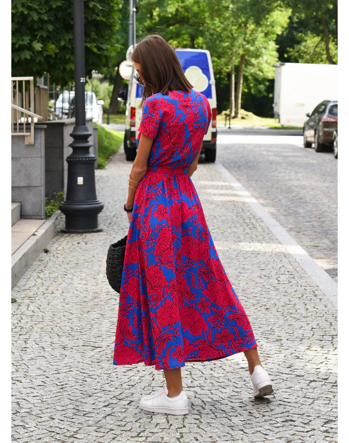 Julia | Elegant V-Neck Dress with Sculpting Silhouette