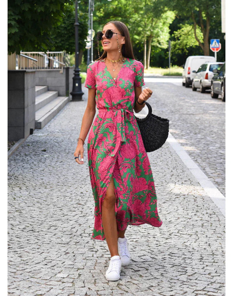 Julia | Elegant V-Neck Dress with Sculpting Silhouette