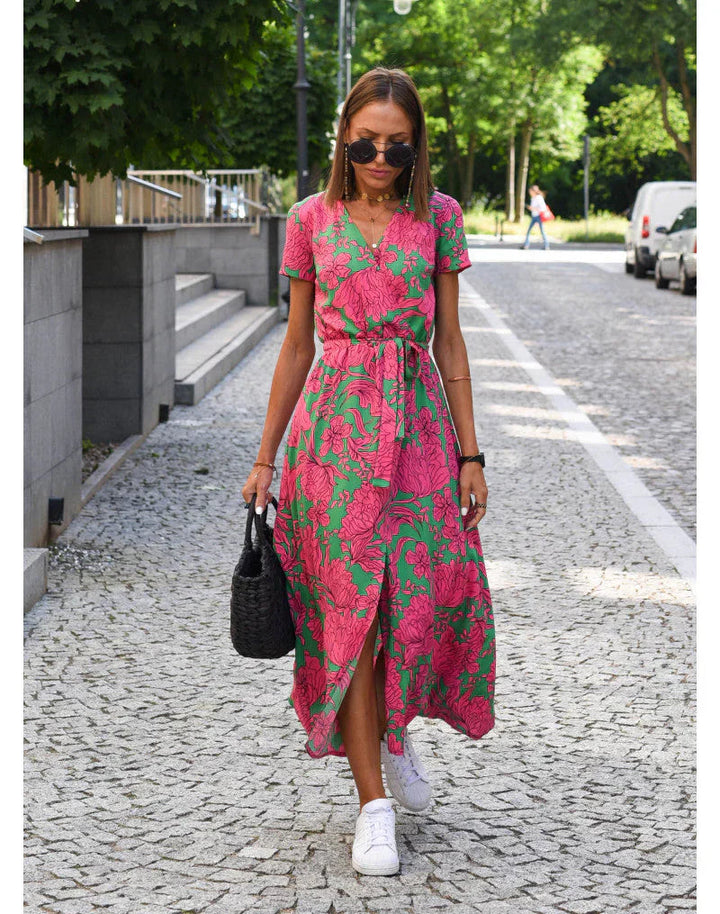 Julia | Elegant V-Neck Dress with Sculpting Silhouette