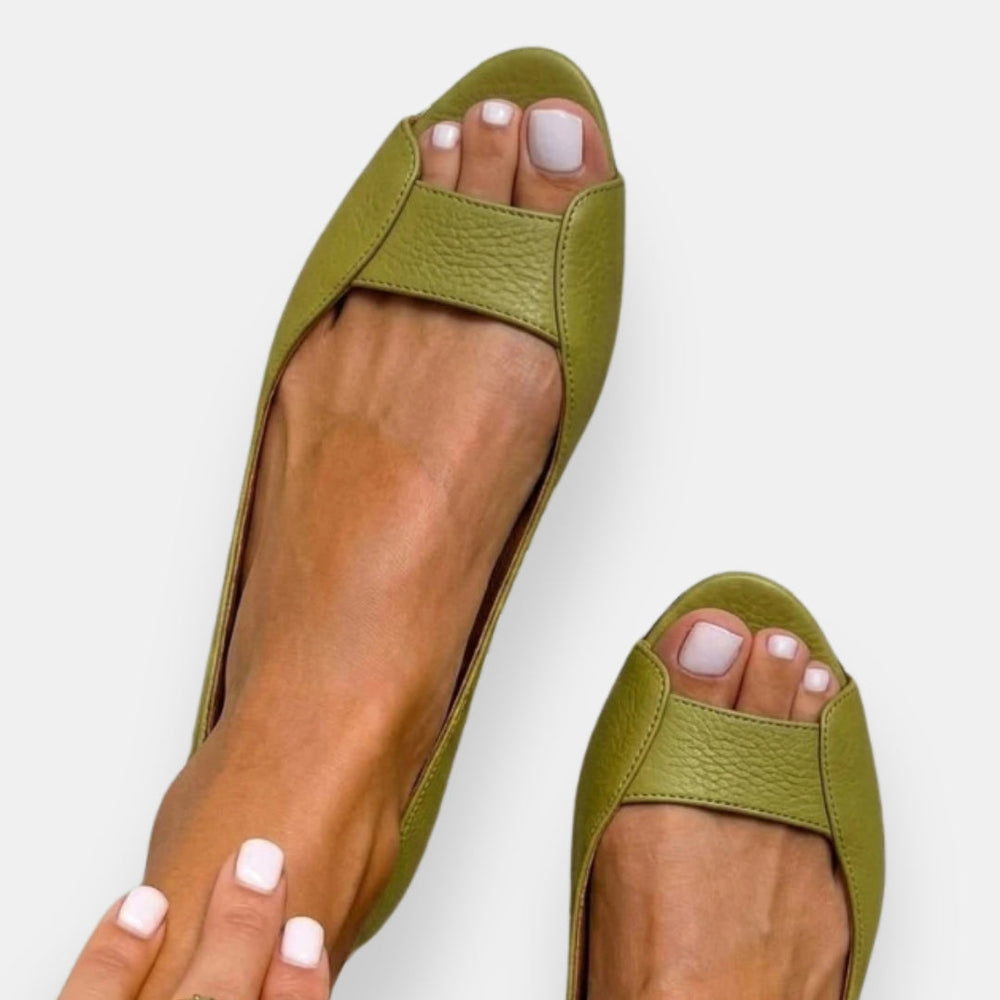 Servanie | Metallic Flat Sandals - Image 2