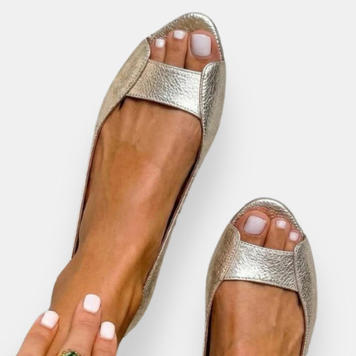Servanie | Metallic Flat Sandals - Image 9