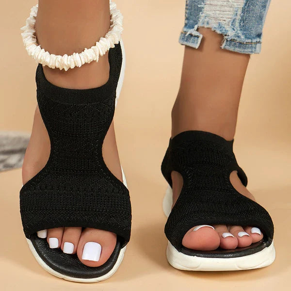 Lía - Breathable sandals with open toe