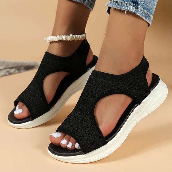 Lía - Breathable sandals with open toe