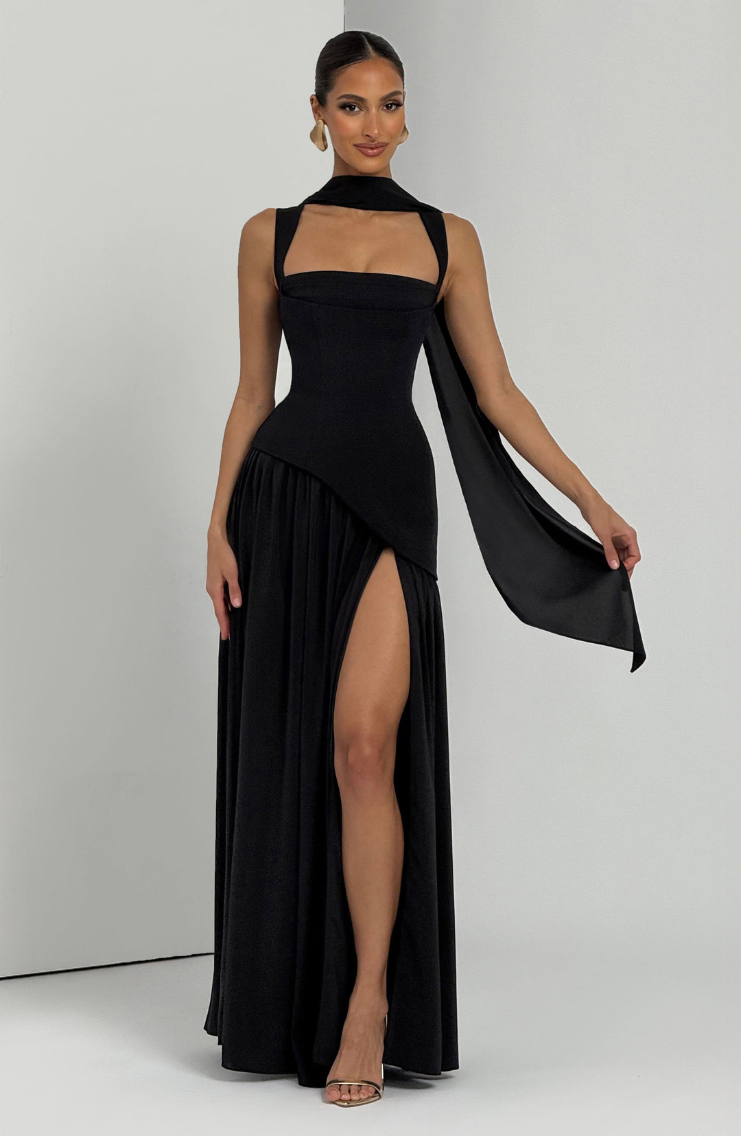 Carlota | Elegant Maxi Dress