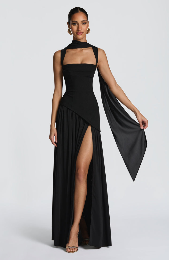 Carlota | Elegant Maxi Dress